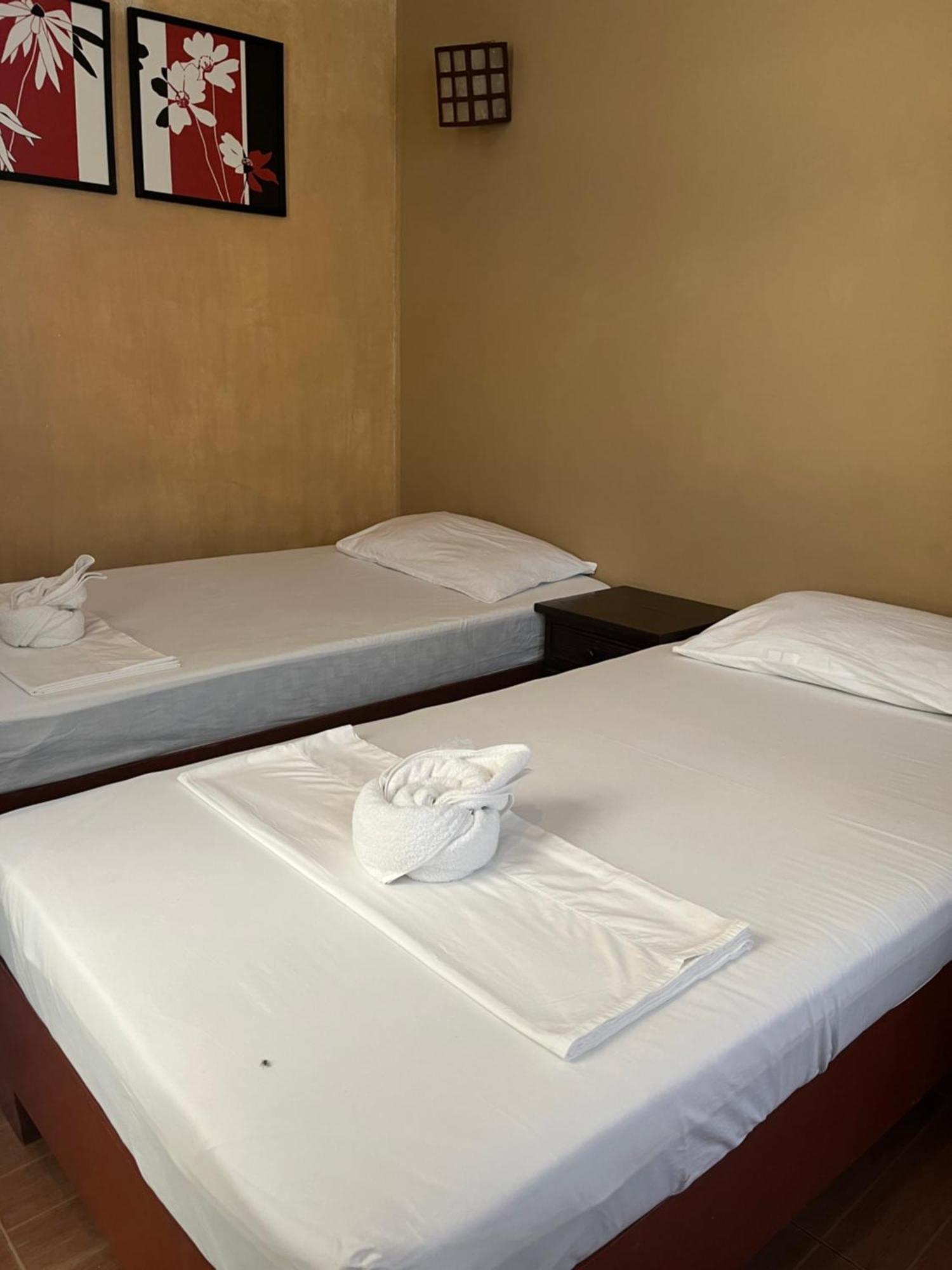 Boracay Ocean Bay Hotel 발라박 외부 사진