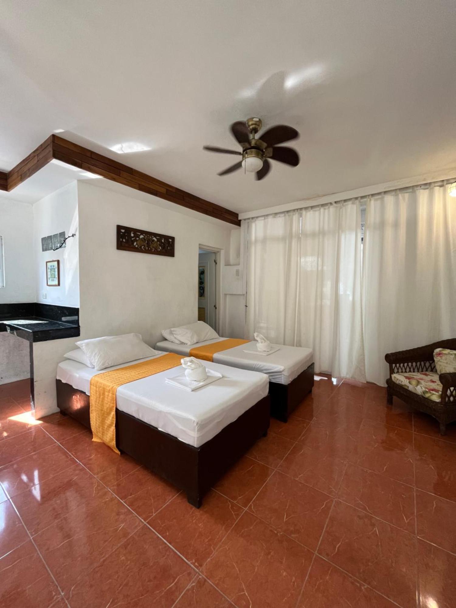 Boracay Ocean Bay Hotel 발라박 외부 사진