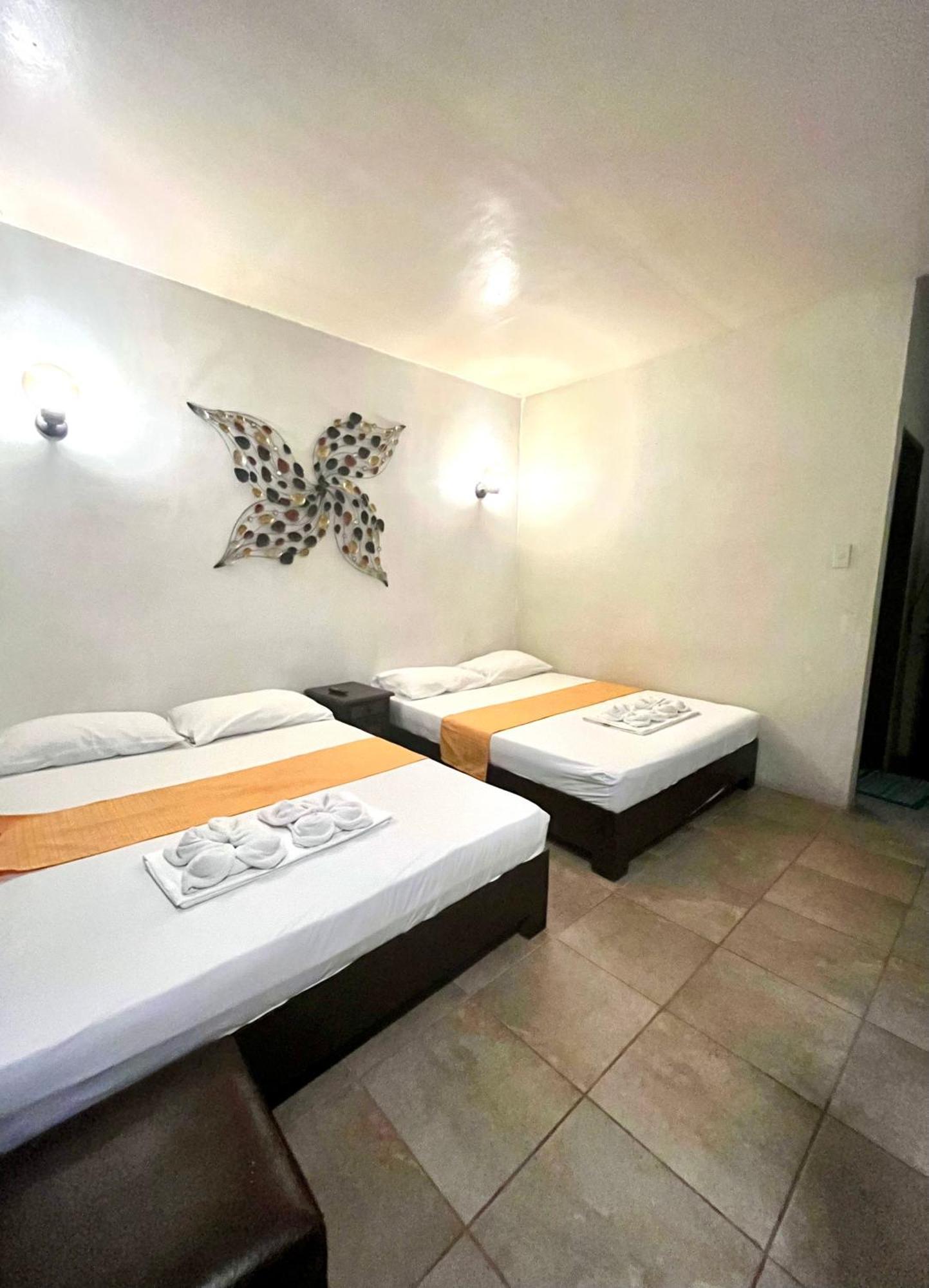 Boracay Ocean Bay Hotel 발라박 외부 사진