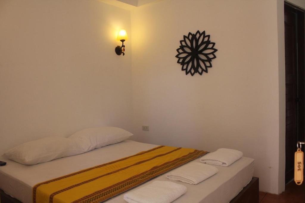 Boracay Ocean Bay Hotel 발라박 외부 사진